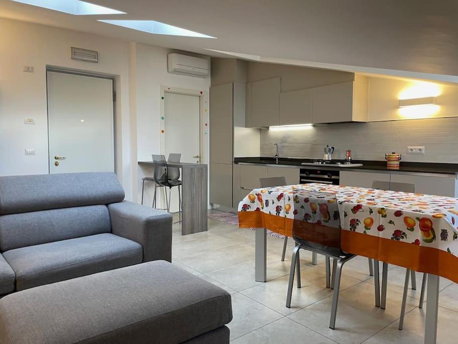 Elia Loft Apartment Riva del Garda Bagian luar foto